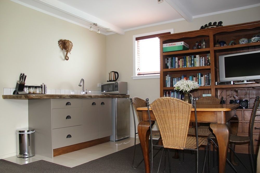 Cambridge Coach House Hotel ภายนอก รูปภาพ
